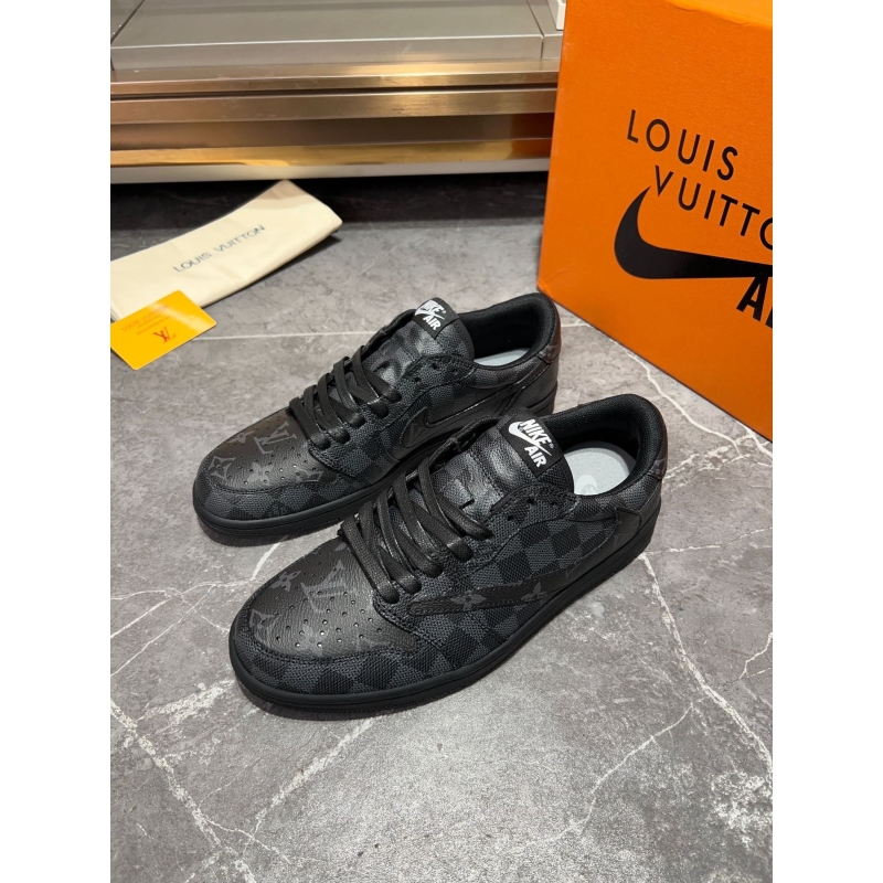 l**is V*t*n sneakers